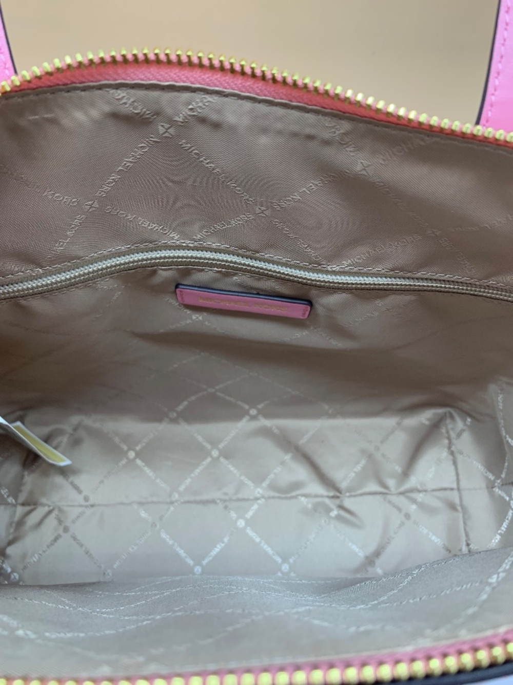 MICHAEL KORS Marilyn Medium Saffiano Leather Tote Bag - Picture 12 of 14